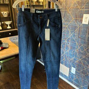 NWT Levi’s 535 denim leggings Size 11M
